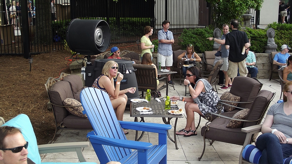 Atlanta Cool Zone  is the leading Power Breezer to amusement parks, equestrian centers, restaurants, concert venues, theme parks